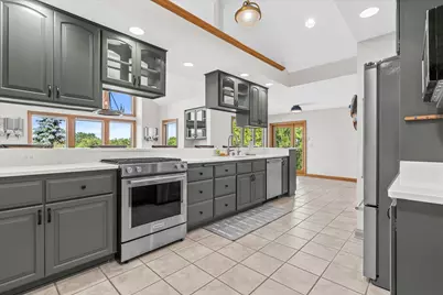 S25W29272  Cambrian Rdg, Genesee, WI 53188 - Photo 11