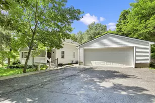 4135 S Racine Ave, New Berlin, WI 53146 - Photo 3