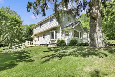 4135 S Racine Ave, New Berlin, WI 53146 - Photo 5