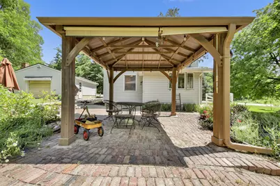 4135 S Racine Ave, New Berlin, WI 53146 - Photo 31
