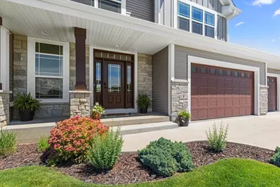 2900  Loretta Ln, Barton, WI 53090 - Photo 5