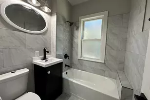 2525 N 44th St, Milwaukee, WI 53210 - Photo 9