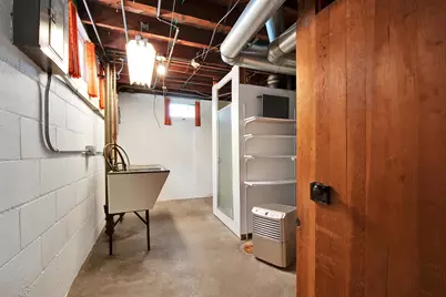 2929 S Ellen St, Milwaukee, WI 53207 - Photo 25