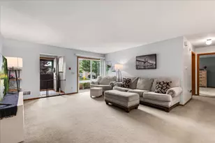 320 E Washington St, Slinger, WI 53086 - Photo 5