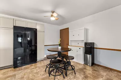 320 E Washington St #4, Slinger, WI 53086 - Photo 11