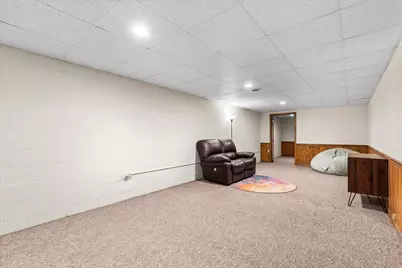 320 E Washington St #4, Slinger, WI 53086 - Photo 31