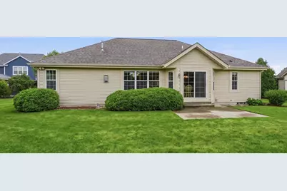 268  Lakeridge Dr, Oconomowoc, WI 53066 - Photo 17