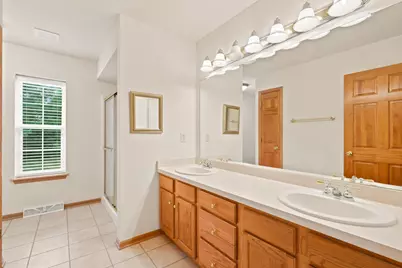 268  Lakeridge Dr, Oconomowoc, WI 53066 - Photo 13