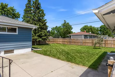 1616 S 167th St, New Berlin, WI 53151 - Photo 27