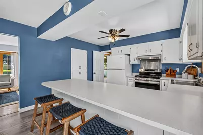 1616 S 167th St, New Berlin, WI 53151 - Photo 9