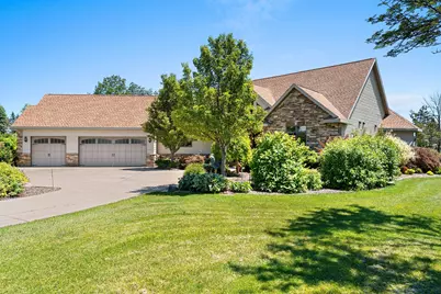 5317 S 10th St, Manitowoc, WI 54220 - Photo 7