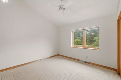3411 W River Dr, Mequon, WI 53097 - Photo 33
