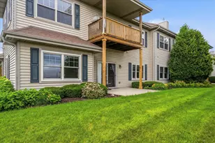 1724 New Port Vista Dr, Port Washington, WI 53024 - Photo 29