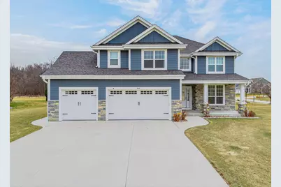 3128 W Hidden Oaks Dr, Franklin, WI 53132 - Photo 1