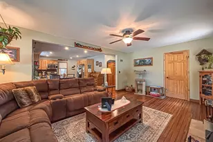 833 S 119th St, West Allis, WI 53214 - Photo 9