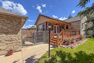 833 S 119th St, West Allis, WI 53214 - Photo 5