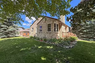 833 S 119th St, West Allis, WI 53214 - Photo 3