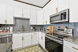 1924 N Hubbard St, Milwaukee, WI 53212 - Photo 5