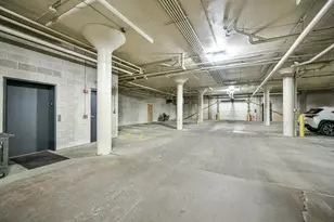 1924 N Hubbard St, Milwaukee, WI 53212 - Photo 27