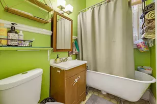 1924 N Oakland Ave, Milwaukee, WI 53202 - Photo 13