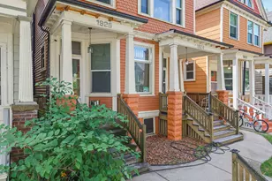 1924 N Oakland Ave, Milwaukee, WI 53202 - Photo 19