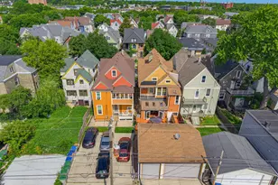 1920 N Oakland Ave, Milwaukee, WI 53202 - Photo 33