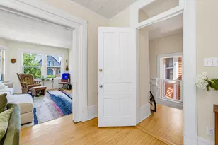 1920 N Oakland Ave, Milwaukee, WI 53202 - Photo 19