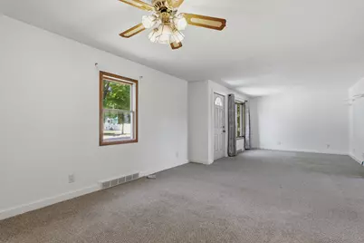 1615  Ashland Ave, Sheboygan, WI 53081 - Photo 5