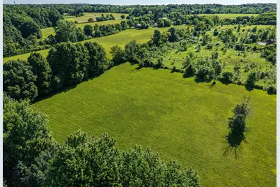 5623  River Hills Rd, Racine, WI 53402 - Photo 5