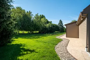 5623 River Hills Rd, Racine, WI 53402 - Photo 9