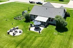 29306 River View Pkwy, Racine, WI 53105 - Photo 3