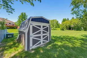 9069 N Maura Ln, Brown Deer, WI 53223 - Photo 31