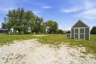 10110 S Shepard Ave, Oak Creek, WI 53154 - Photo 21