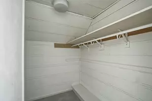 10110 S Shepard Ave, Oak Creek, WI 53154 - Photo 11