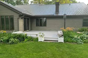 4206 Fox Hills Dr, Janesville, WI 53546 - Photo 5