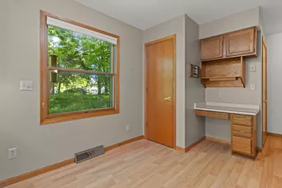 4206  Fox Hills Dr, Janesville, WI 53546 - Photo 15