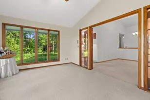 4206 Fox Hills Dr, Janesville, WI 53546 - Photo 9
