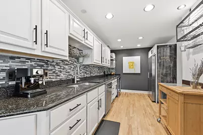 7022 W Clarke St, Wauwatosa, WI 53213 - Photo 13