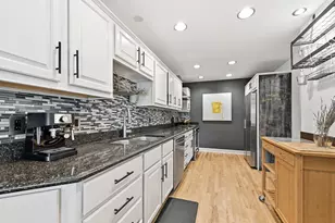 7022 W Clarke St, Wauwatosa, WI 53213 - Photo 13