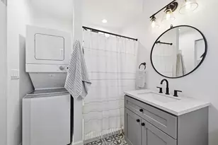 7022 W Clarke St, Wauwatosa, WI 53213 - Photo 31