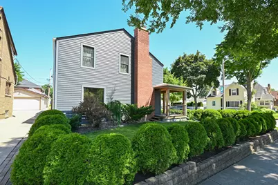 7022 W Clarke St, Wauwatosa, WI 53213 - Photo 33