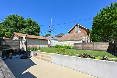 7022 W Clarke St, Wauwatosa, WI 53213 - Photo 35