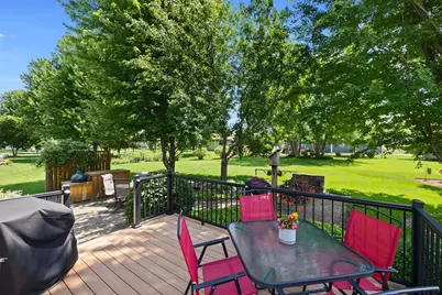912  Silver Dr, Holmen, WI 54636 - Photo 31