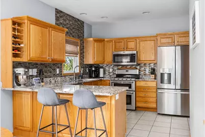 912  Silver Dr, Holmen, WI 54636 - Photo 9
