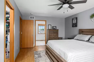 912 Silver Dr, Holmen, WI 54636 - Photo 17