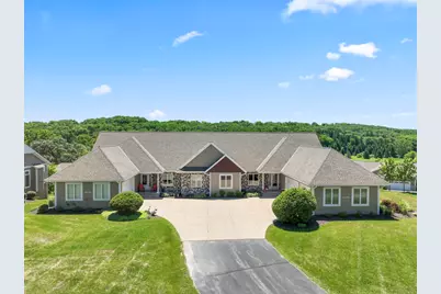 W314N352  Lara Ln #402, Delafield, WI 53018 - Photo 55