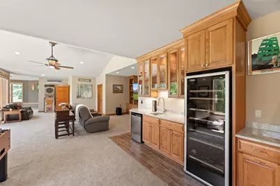W314N352  Lara Ln #402, Delafield, WI 53018 - Photo 3