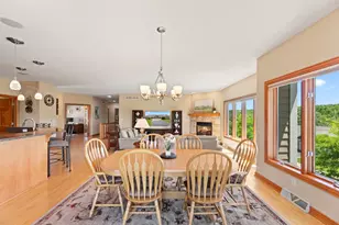 W314N352 Lara Ln, Delafield, WI 53018 - Photo 17