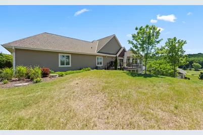 W314N352  Lara Ln #402, Delafield, WI 53018 - Photo 49