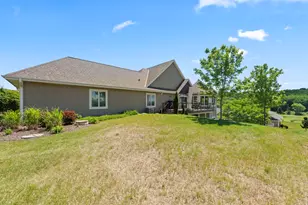 W314N352 Lara Ln, Delafield, WI 53018 - Photo 49